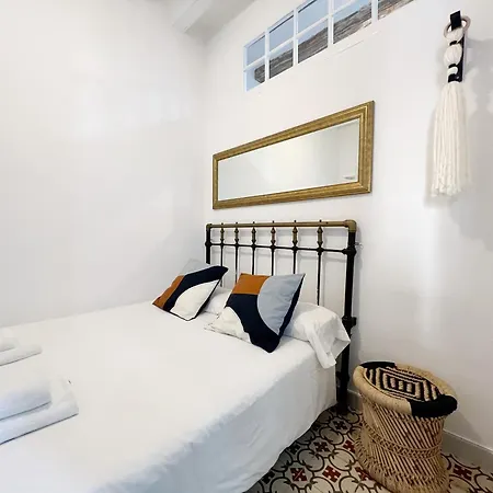Almodovar Apartment Barcelona